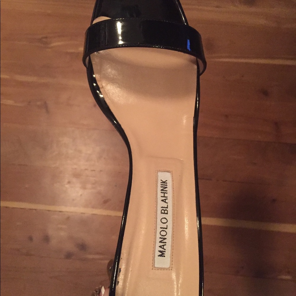 Manila Blahnik Chaos Chain Pumps - Picture 3 of 5